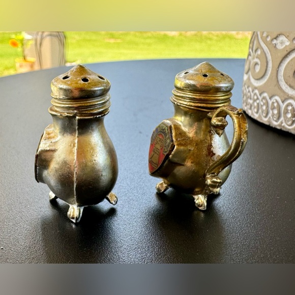 Vintage Liberty Bell Pennsylvania PA Salt & Pepper Shakers - Picture 5 of 9